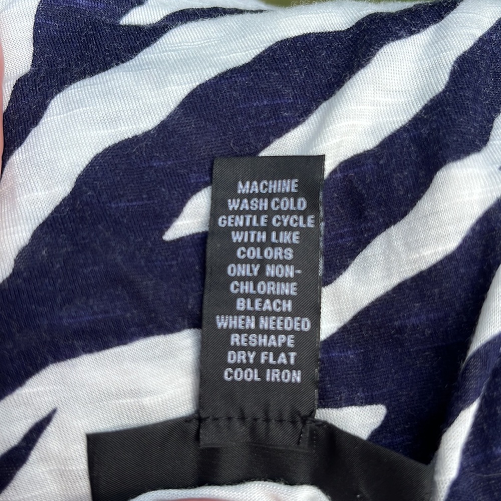 INC Tank Top - Picture 3 of 3